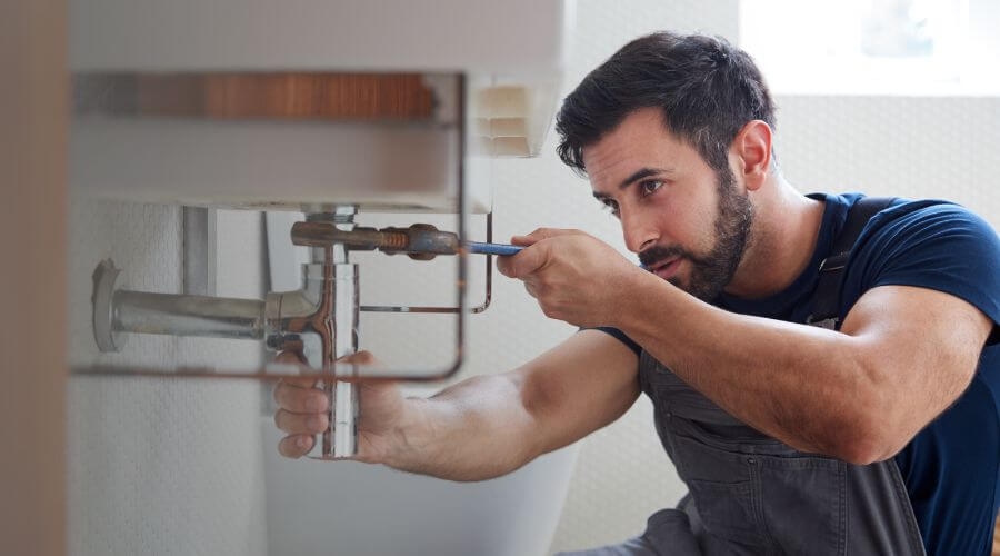 Professional water heater installation services in Larue, TX